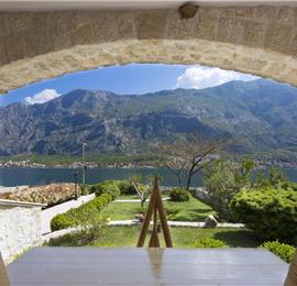 5 bedroom bayside villa with pool near Kotor, sleeps 12